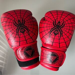 Red spider Boxing Gloves